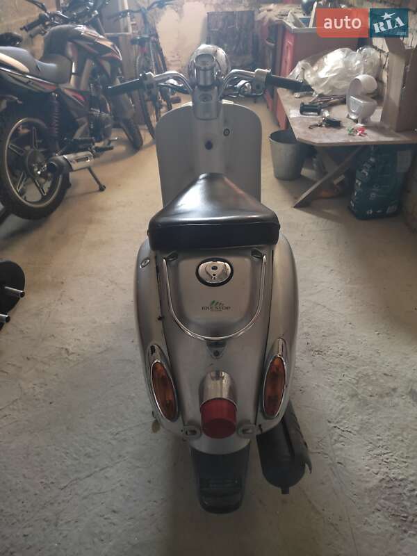 Скутер ретро Honda Giorno Crea AF-54 2001 в Ивано-Франковске