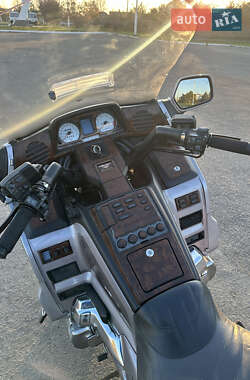 Мотоцикл Туризм Honda GL 1500 Gold Wing 1997 в 