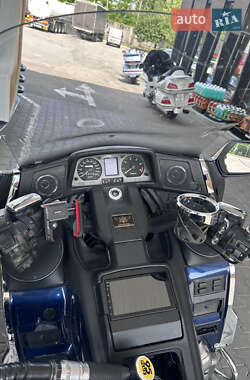Мотоцикл Круизер Honda GL 1500 Gold Wing 1990 в 