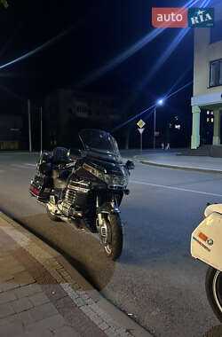 Мотоцикл Круизер Honda GL 1500 Gold Wing 1990 в 