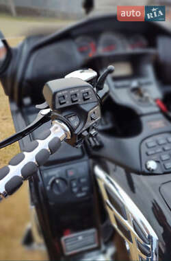 Мотоцикл Круизер Honda GL 1800 Gold Wing Tour 2007 в 