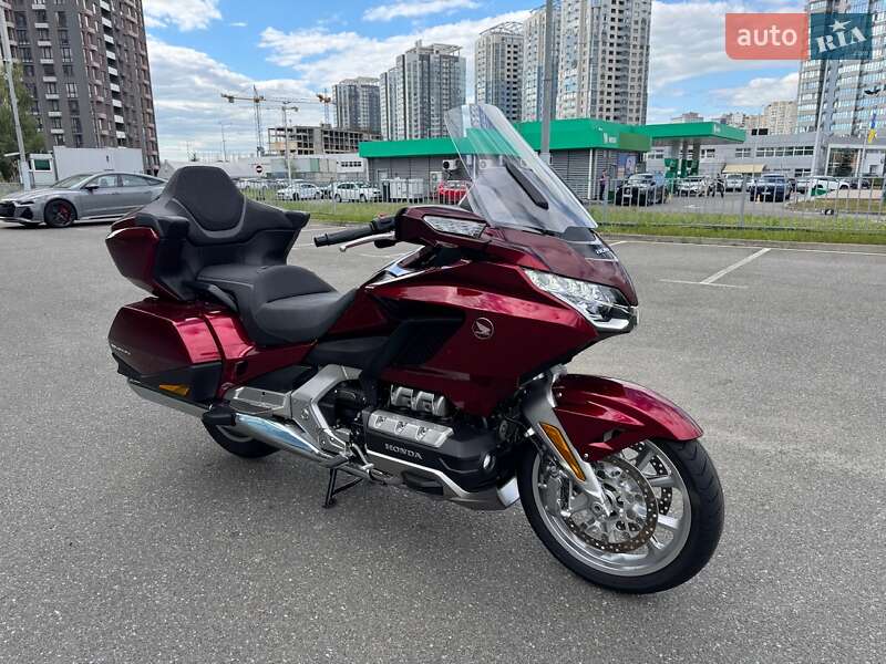 Мотоцикл Туризм Honda GL 1800 Gold Wing Tour 2024 в Киеве фото 7 Мотоцикл Туризм Honda GL 1800 Gold Wing Tour 2024 в Киеве