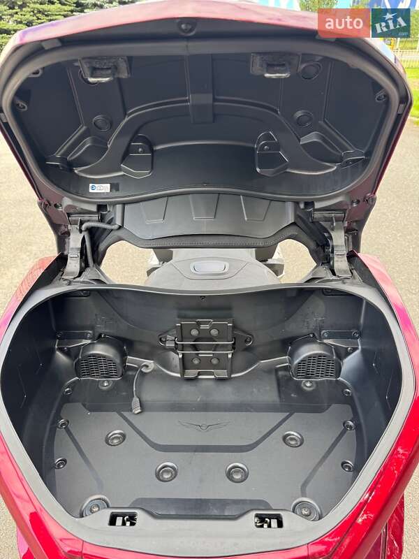 Мотоцикл Туризм Honda GL 1800 Gold Wing Tour 2024 в Киеве фото 17 Мотоцикл Туризм Honda GL 1800 Gold Wing Tour 2024 в Киеве