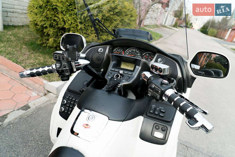 Мотоцикл Туризм Honda GL 1800 Gold Wing 2010 в Днепре фото 4 Мотоцикл Туризм Honda GL 1800 Gold Wing 2010 в Днепре
