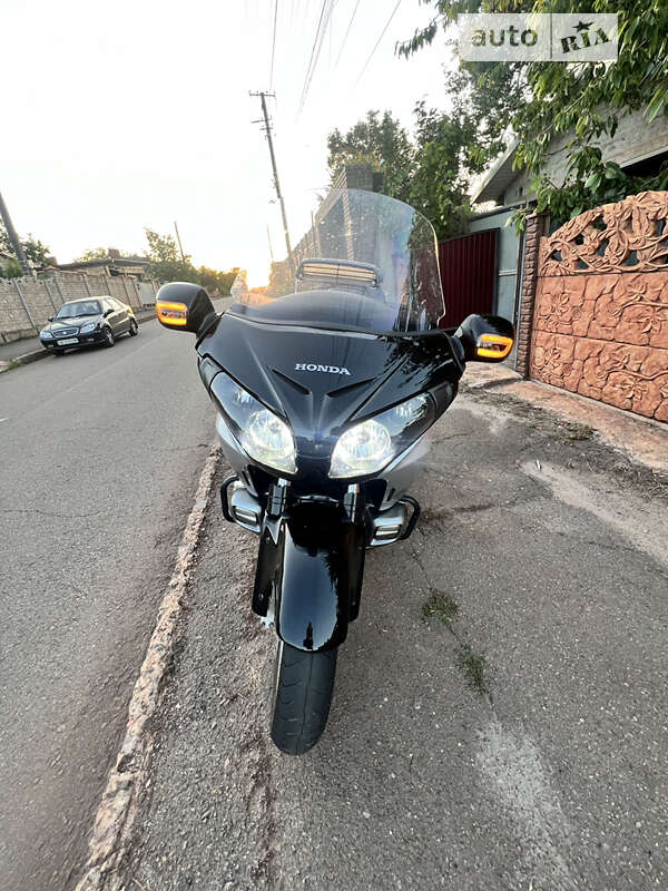 Мотоцикл Круизер Honda GL 1800 Gold Wing 2012 в 