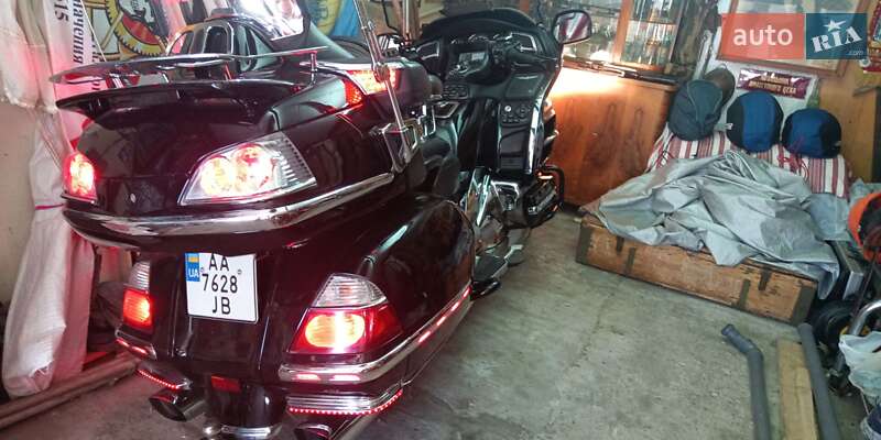 Мотоцикл Круизер Honda GL 1800 Gold Wing 2009 в Киеве