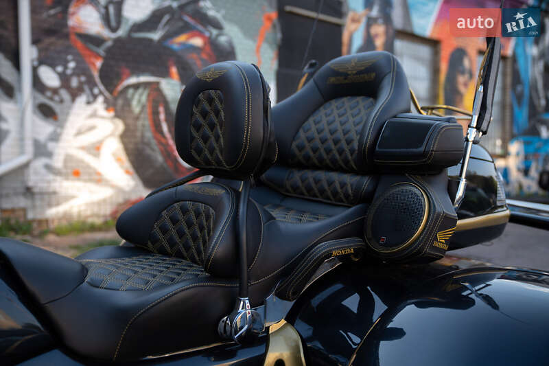 Трайк Honda GL 1800 Gold Wing 2008 в Киеве фото 4 Трайк Honda GL 1800 Gold Wing 2008 в Киеве