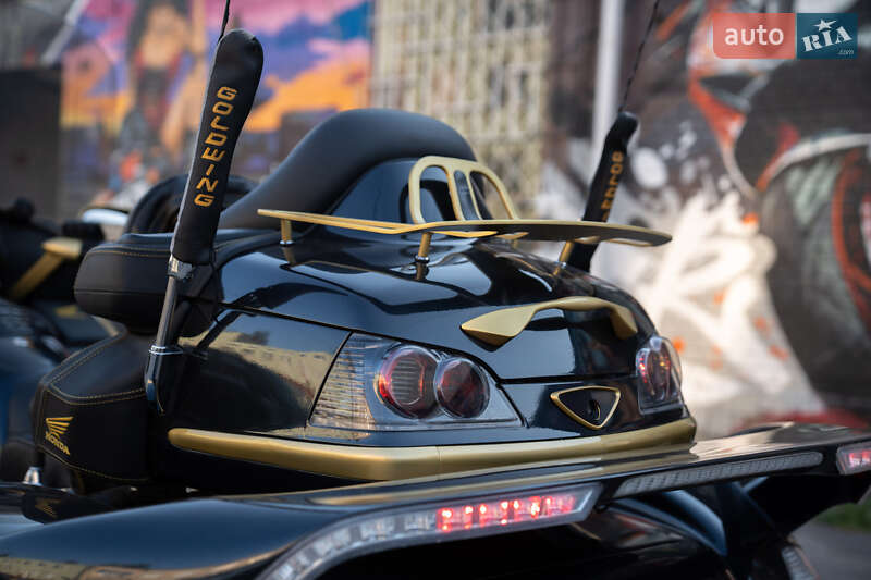 Трайк Honda GL 1800 Gold Wing 2008 в Киеве фото 6 Трайк Honda GL 1800 Gold Wing 2008 в Киеве