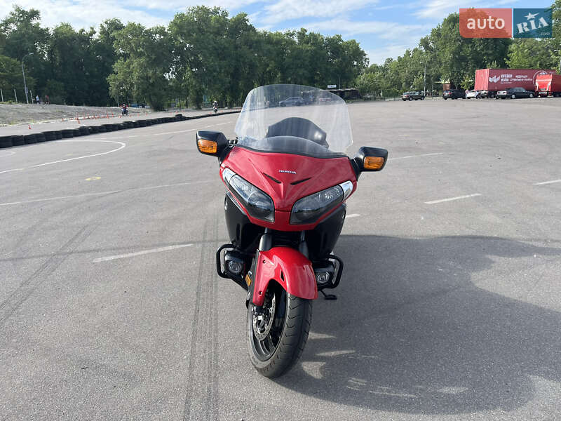 Мотоцикл Туризм Honda GL 1800 Gold Wing 2013 в Києві