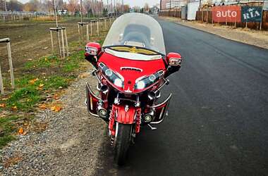 Мотоцикл Туризм Honda GL 1800 Gold Wing 2004 в 