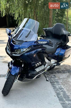 Мотоцикл Туризм Honda GL 1800 Gold Wing 2019 в 