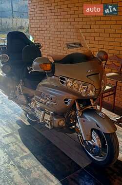 Мотоцикл Туризм Honda GL 1800 Gold Wing 2004 в 