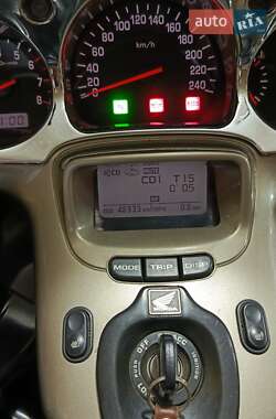 Мотоцикл Туризм Honda GL 1800 Gold Wing 2004 в 