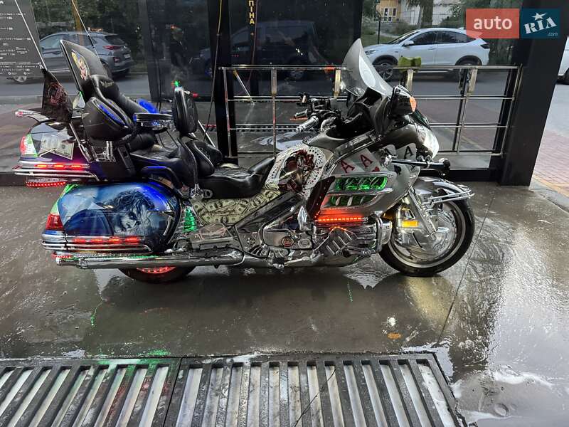 Мотоцикл Круізер Honda GL 1800 Gold Wing 2008 в 