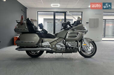 Мотоцикл Классик Honda GL 1800 Gold Wing 2001 в 