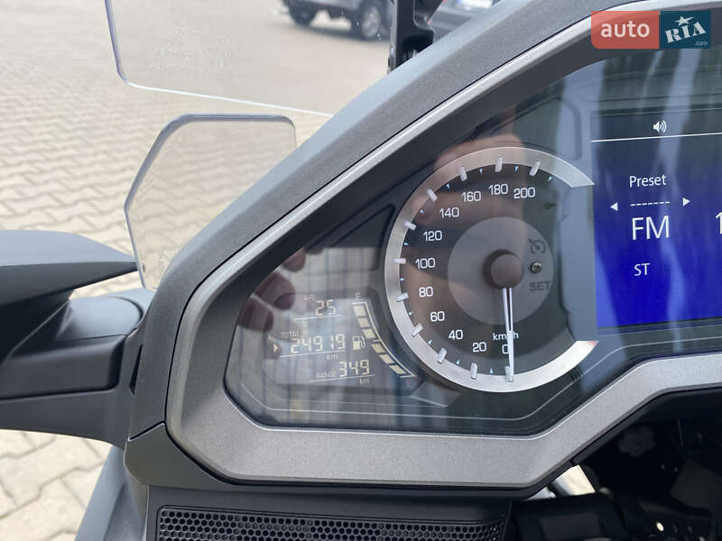 Мотоцикл Круизер Honda GL 1800 Gold Wing 2020 в Киеве фото 17 Мотоцикл Круизер Honda GL 1800 Gold Wing 2020 в Киеве