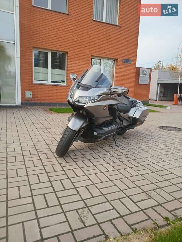 Мотоцикл Туризм Honda GL 1800 Gold Wing 2020 в Киеве фото 12 Мотоцикл Туризм Honda GL 1800 Gold Wing 2020 в Киеве