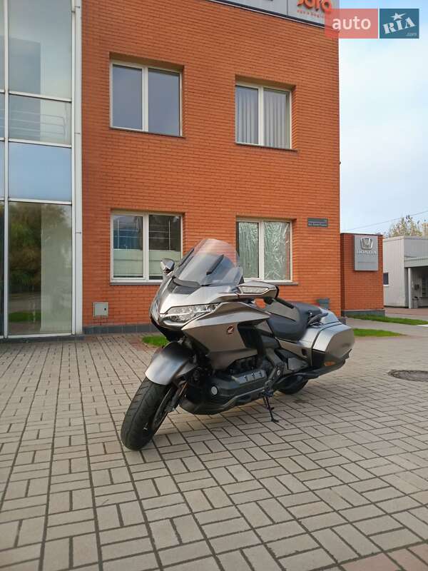 Мотоцикл Туризм Honda GL 1800 Gold Wing 2020 в Киеве фото 25 Мотоцикл Туризм Honda GL 1800 Gold Wing 2020 в Киеве