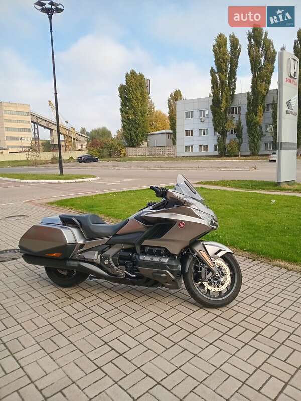 Мотоцикл Туризм Honda GL 1800 Gold Wing 2020 в Киеве фото 27 Мотоцикл Туризм Honda GL 1800 Gold Wing 2020 в Киеве