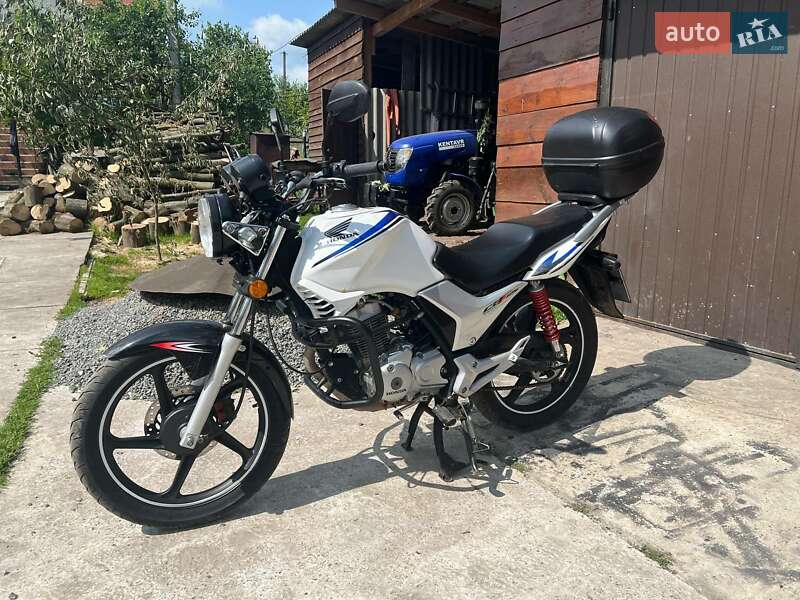 Мотоцикл Без обтекателей (Naked bike) Honda GLH 125 2014 в Львове
