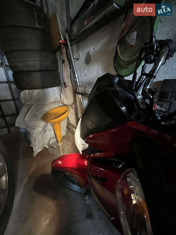 Мотоцикл Без обтікачів (Naked bike) Honda GLR 125 2015 в Дніпрі