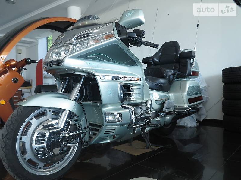 Мотоцикл Туризм Honda Gold Wing F6B 1999 в Одессе