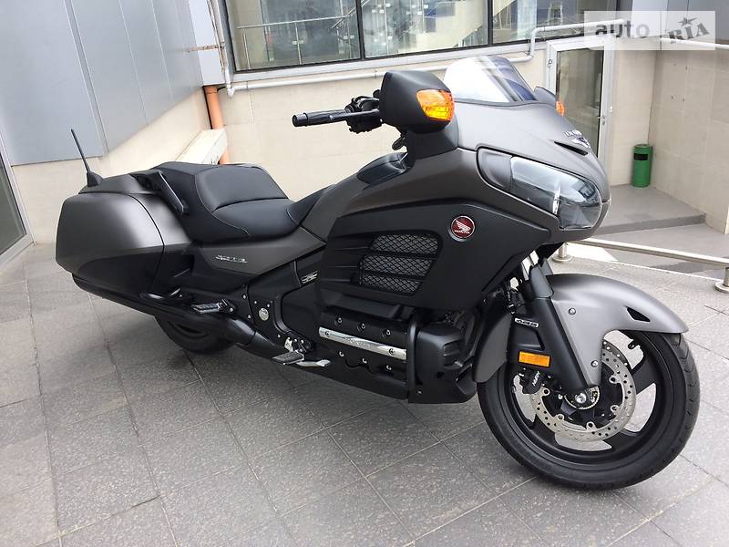 Мотоцикл Круизер Honda Gold Wing F6B 2016 в Киеве