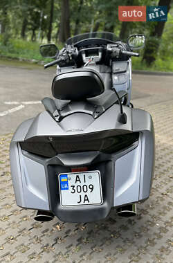 Мотоцикл Круизер Honda Gold Wing F6B 2013 в 