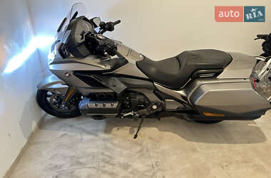 Мотоцикл Туризм Honda Gold Wing GL 1800 2018 в 