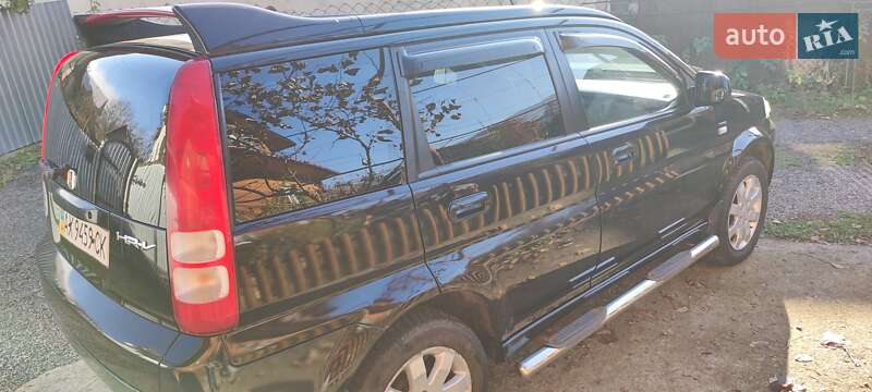 Внедорожник / Кроссовер Honda HR-V 2005 в Межгорье