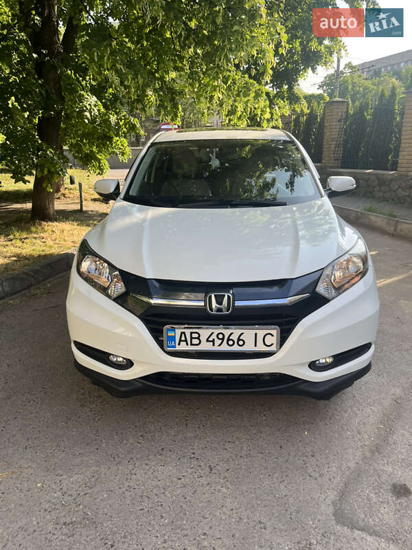 Позашляховик / Кросовер Honda HR-V 2015 в Вінниці