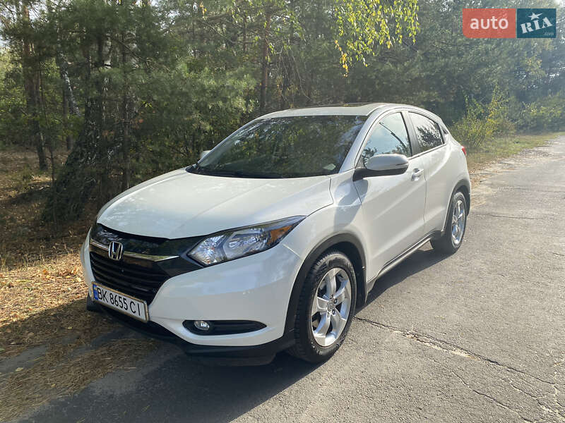 Позашляховик / Кросовер Honda HR-V 2015 в Вараші