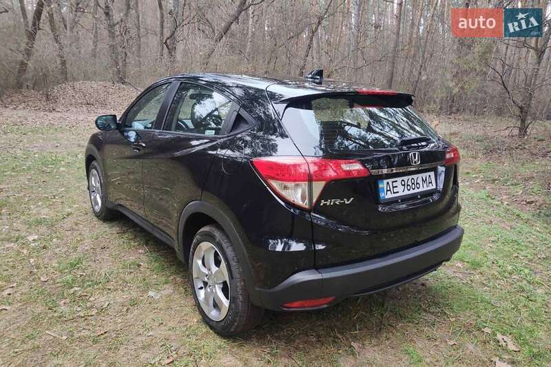 Внедорожник / Кроссовер Honda HR-V 2019 в Киеве