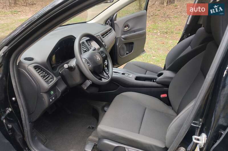 Внедорожник / Кроссовер Honda HR-V 2019 в Киеве