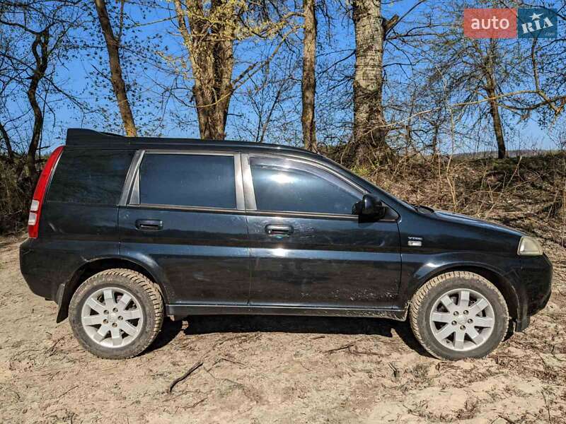 Внедорожник / Кроссовер Honda HR-V 2004 в Каневе