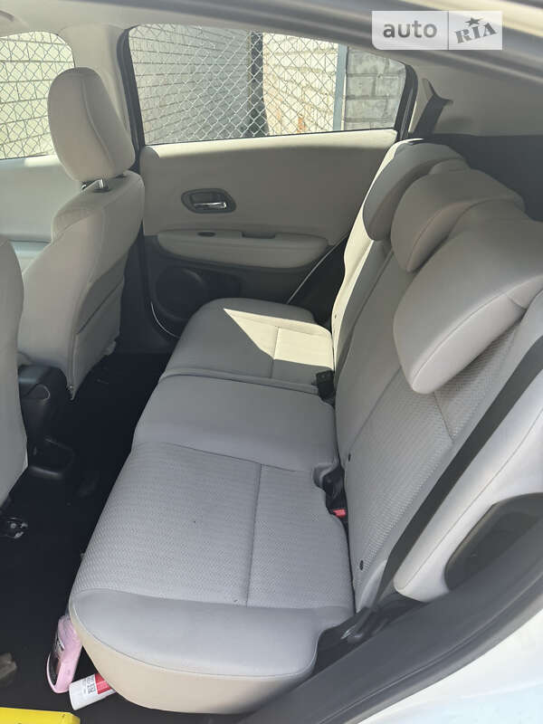 Позашляховик / Кросовер Honda HR-V 2016 в Житомирі