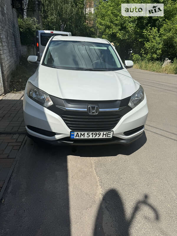 Позашляховик / Кросовер Honda HR-V 2016 в Житомирі