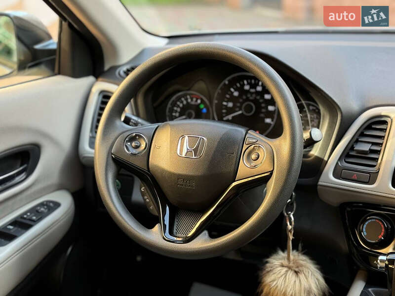 Внедорожник / Кроссовер Honda HR-V 2016 в Ужгороде
