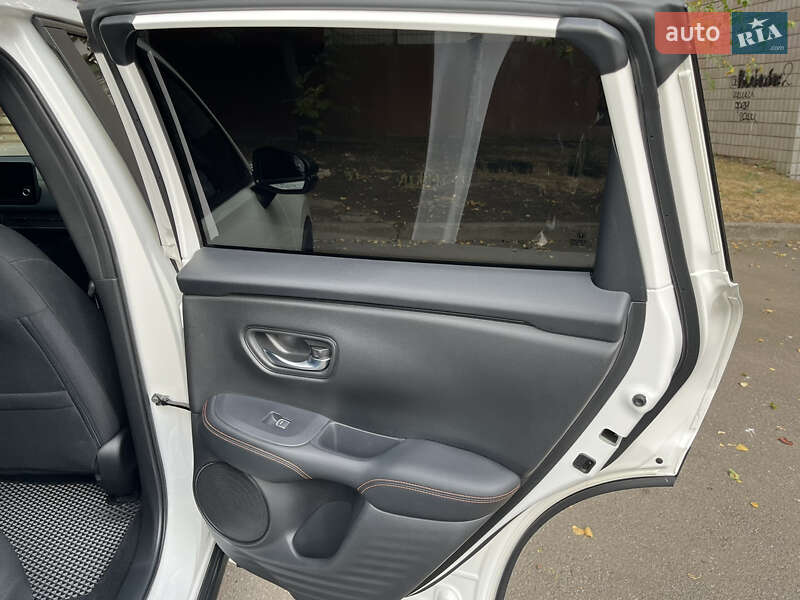 Позашляховик / Кросовер Honda HR-V 2023 в Харкові фото 17 Позашляховик / Кросовер Honda HR-V 2023 в Харкові
