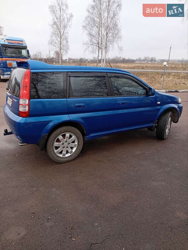 Внедорожник / Кроссовер Honda HR-V 2004 в Шостке