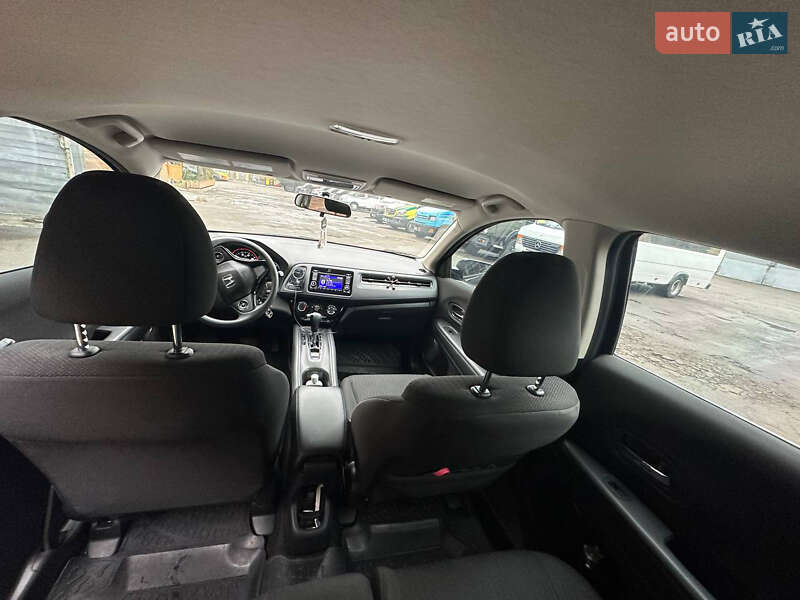 Позашляховик / Кросовер Honda HR-V 2016 в Львові фото 8 Позашляховик / Кросовер Honda HR-V 2016 в Львові