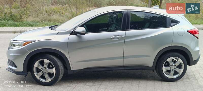 Внедорожник / Кроссовер Honda HR-V 2019 в Городке