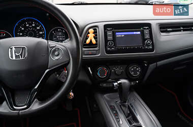 Позашляховик / Кросовер Honda HR-V 2017 в 
