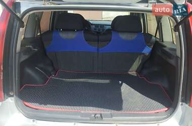 Внедорожник / Кроссовер Honda HR-V 2000 в 