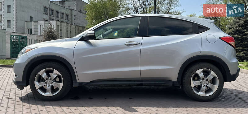 Позашляховик / Кросовер Honda HR-V 2017 в Дніпрі фото 16 Позашляховик / Кросовер Honda HR-V 2017 в Дніпрі