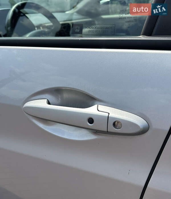 Позашляховик / Кросовер Honda HR-V 2017 в Дніпрі фото 37 Позашляховик / Кросовер Honda HR-V 2017 в Дніпрі