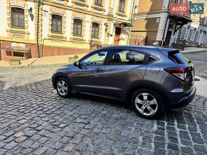 Позашляховик / Кросовер Honda HR-V 2016 в Києві