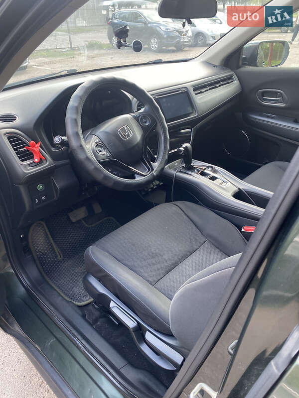 Позашляховик / Кросовер Honda HR-V 2017 в Львові