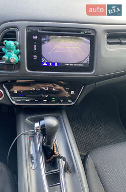Внедорожник / Кроссовер Honda HR-V 2017 в 