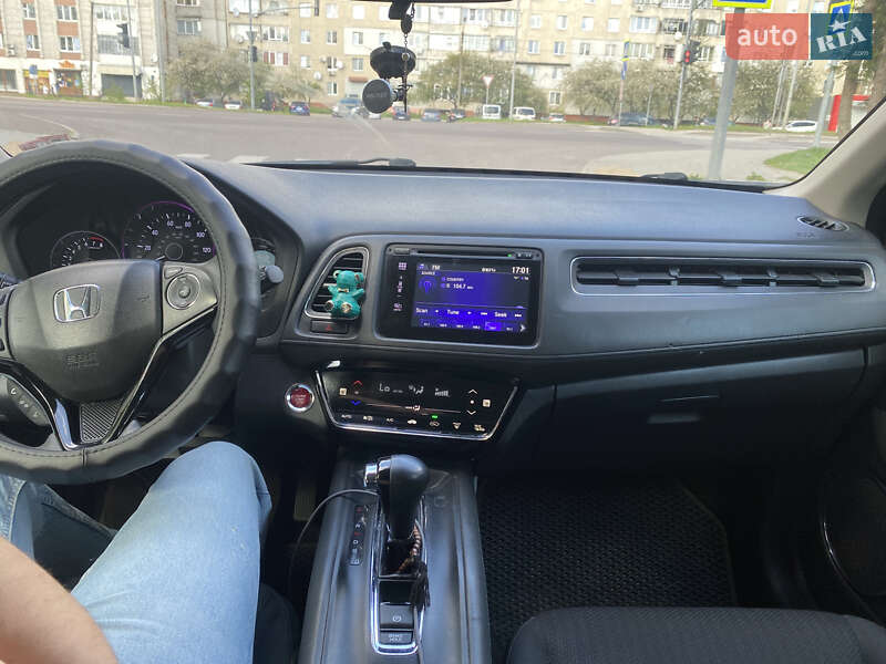 Позашляховик / Кросовер Honda HR-V 2017 в Львові